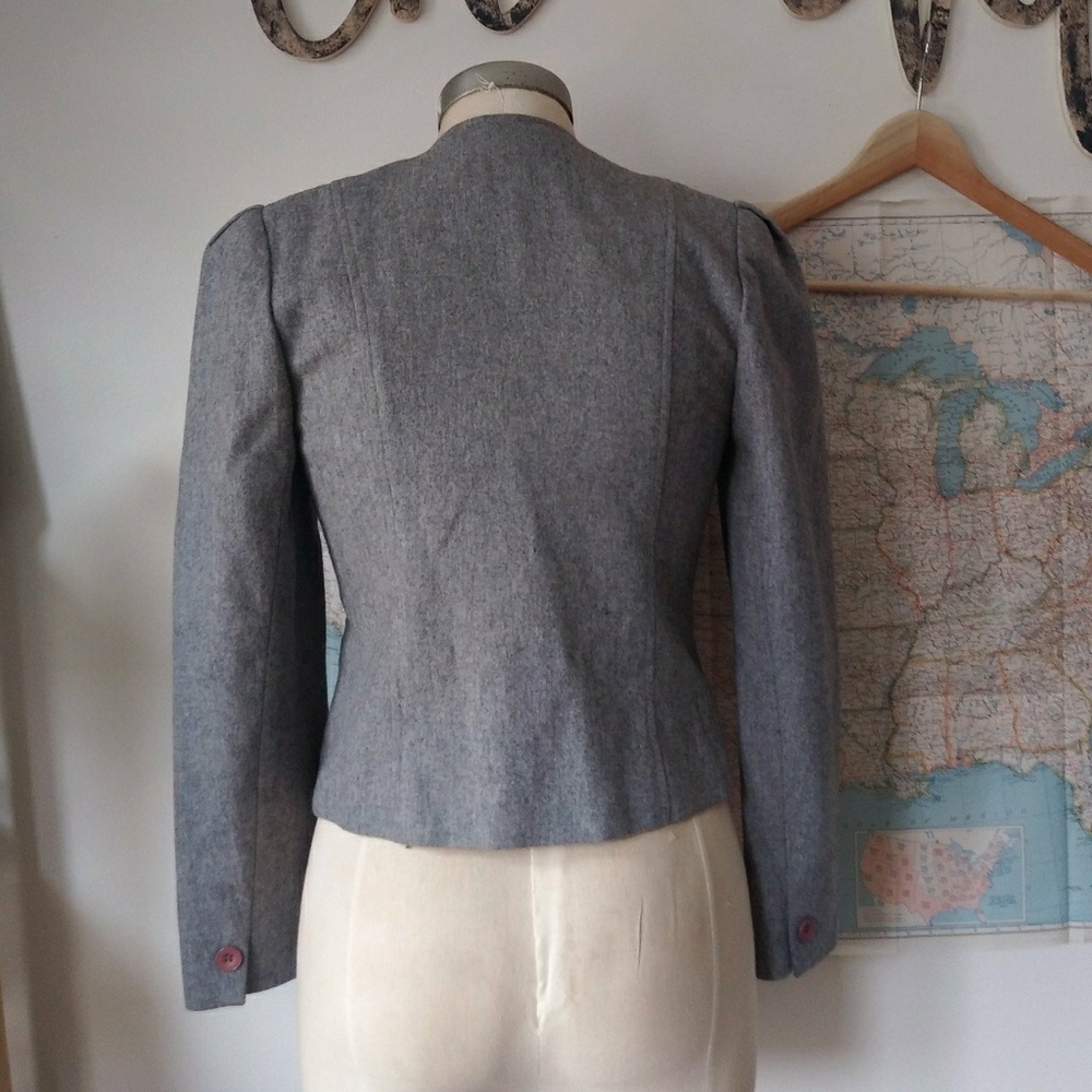 Grey button-up jacket - Picture 2 of 6